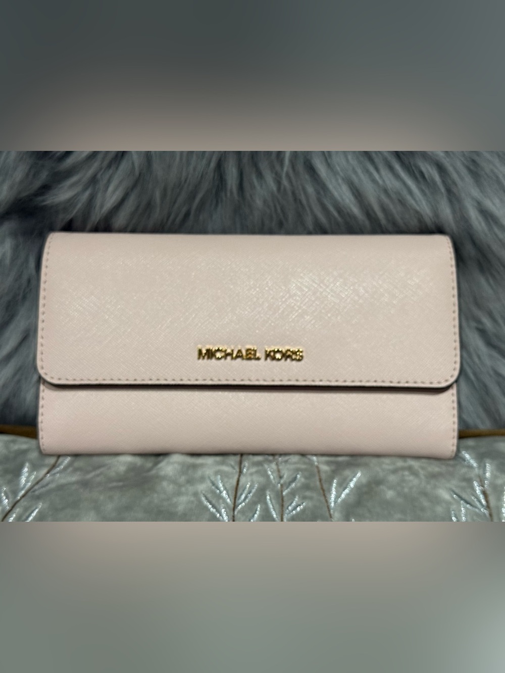 Michael Kors Jet Set Travel Trifold Wallet